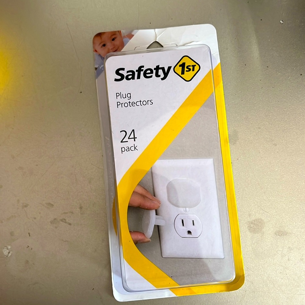 Plug protector